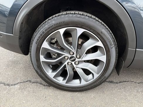 Certified 2022 Lincoln Nautilus Reserve w/ Equipment Group 201A image 32