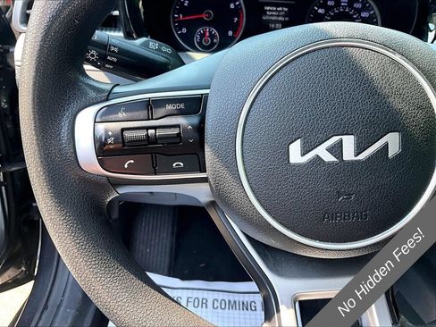 Used 2022 Kia K5 LXS FWD image 15
