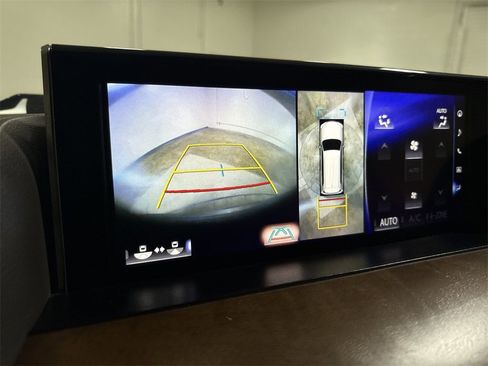 Used 2017 Lexus LX 570 4WD image 18