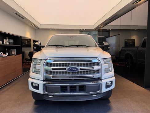 Used 2015 Ford F150 Platinum w/ Equipment Group 701A Luxury AWD/4WD image 2