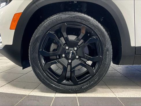 Used 2024 Kia Seltos X-Line AWD/4WD image 7