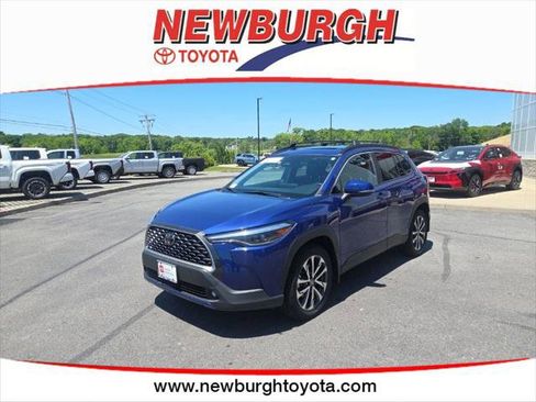 Certified 2023 Toyota Corolla Cross XLE w/ Convenience Package AWD/4WD image 1