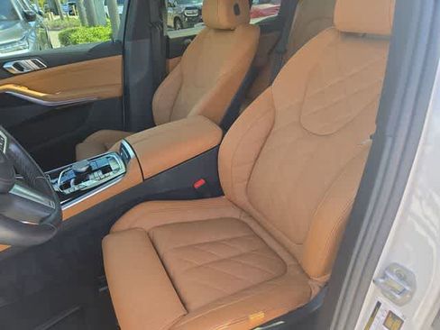 Used 2024 BMW X5 xDrive40i w/ M Sport Package AWD/4WD image 17
