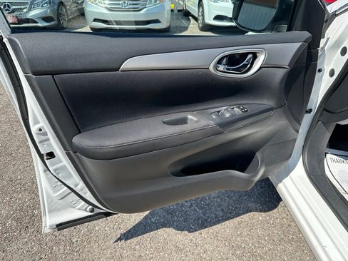 Used 2013 Nissan Sentra S image 11