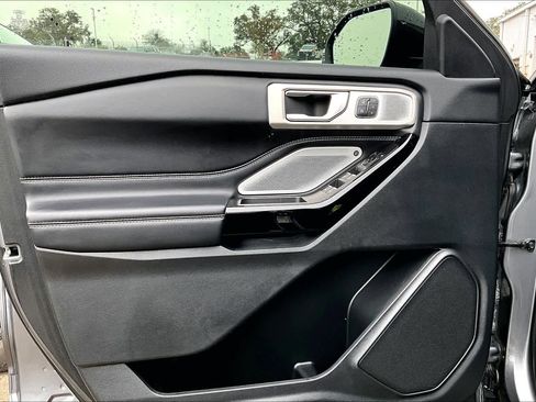 Certified 2022 Ford Explorer ST w/ Equipment Group 401A image 21