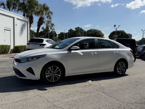 Certified 2023 Kia Forte LXS FWD image 9