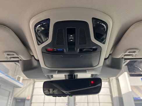 Certified 2025 Subaru Legacy Limited image 32