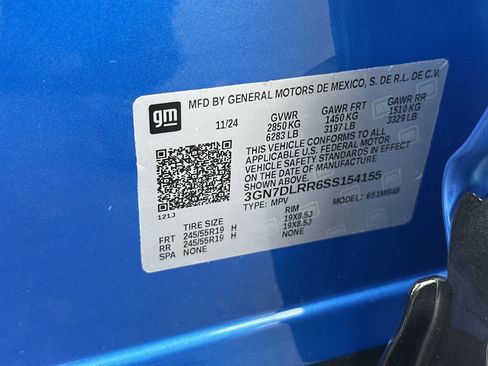 Used 2025 Chevrolet Equinox EV LT image 35