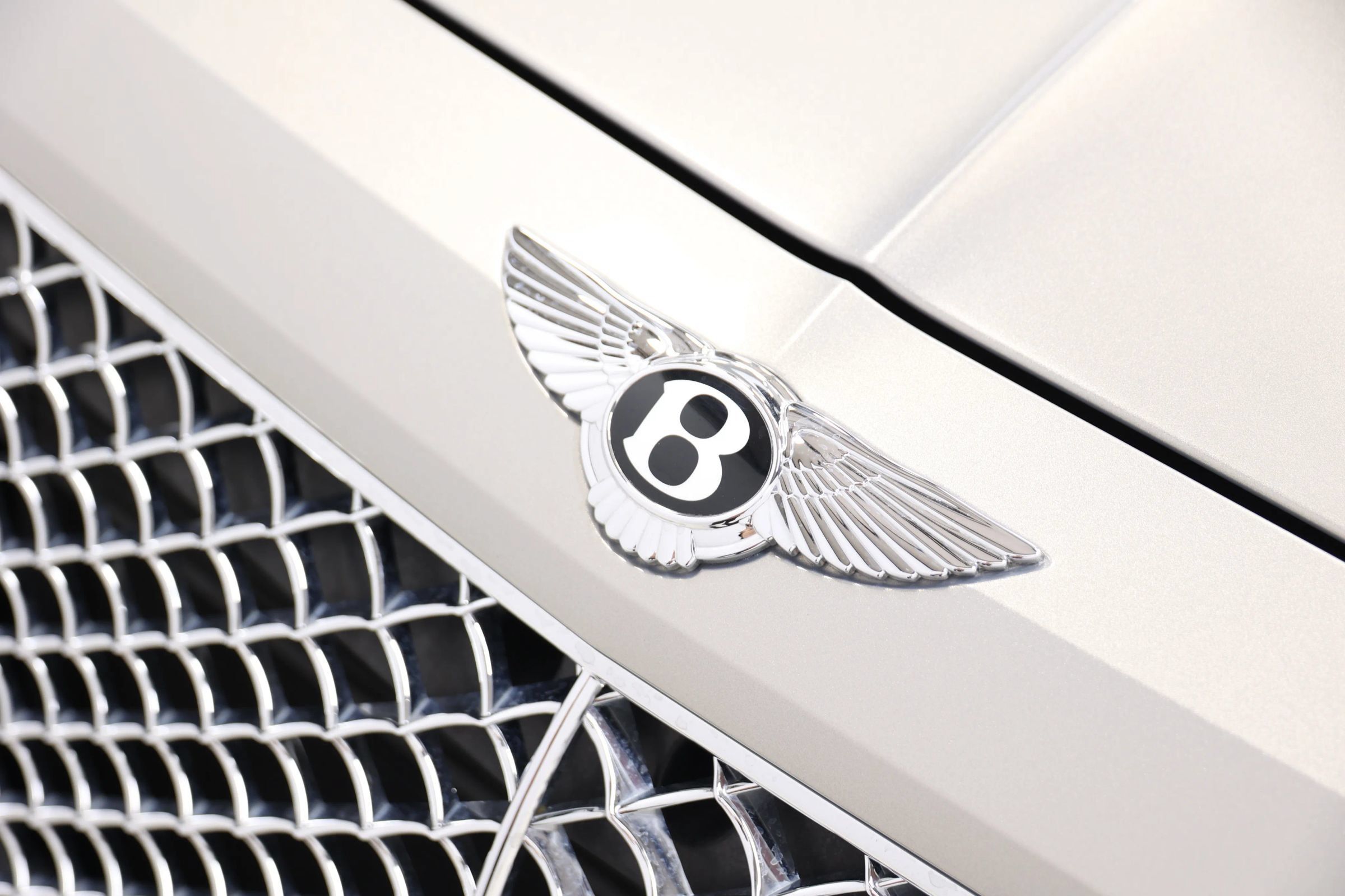 Used 2018 Bentley Bentayga Onyx Edition AWD/4WD image 7