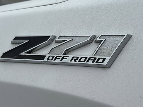 Used 2019 Chevrolet Silverado 1500 LT Trail Boss image 9