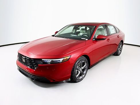 New 2025 Honda Accord EX-L image 4