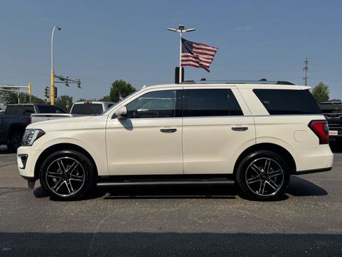 Used 2021 Ford Expedition Limited AWD/4WD image 2