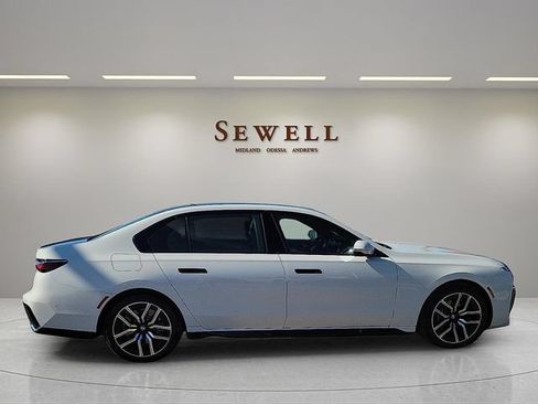 New 2026 BMW 750e xDrive w/ Premium Package AWD/4WD image 6
