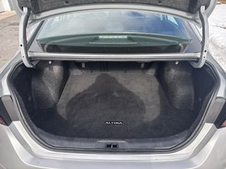 Used 2024 Nissan Altima 2.5 SV video 5