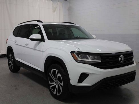 Used 2021 Volkswagen Atlas SEL Premium image 13