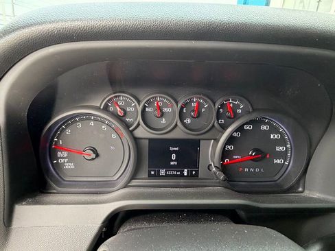 Used 2024 Chevrolet Silverado 1500 W/T w/ WT Value Package AWD/4WD image 12