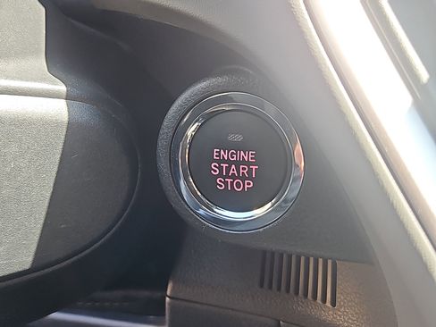 Certified 2025 Subaru Crosstrek 2.0i Premium image 12