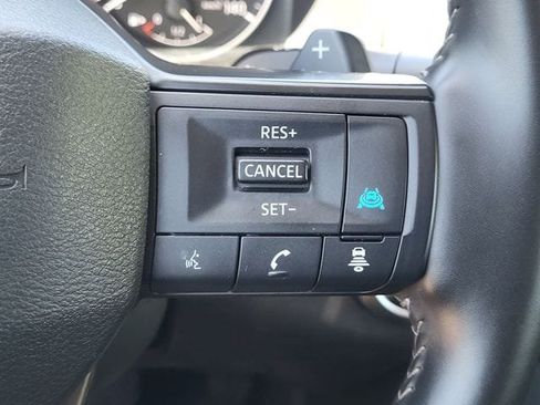 Certified 2025 Nissan Rogue SV FWD image 13