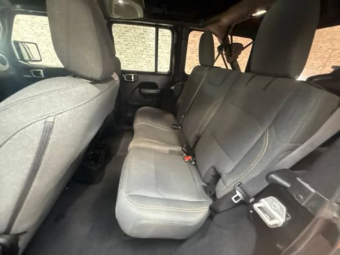 Used 2024 Jeep Wrangler Unlimited Sport AWD/4WD image 13