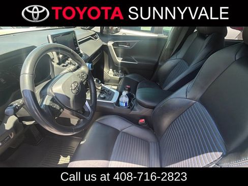Used 2020 Toyota RAV4 XSE AWD/4WD image 4