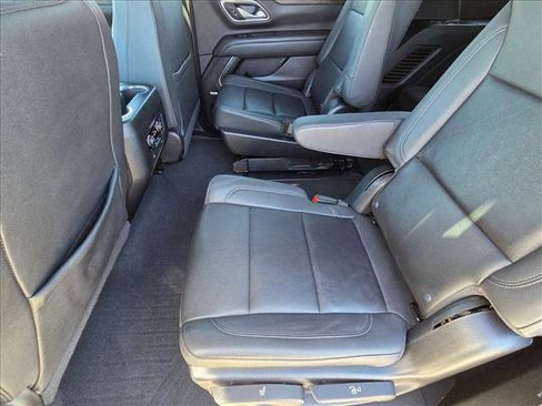 Used 2022 Chevrolet Tahoe Z71 w/ Luxury Package image 18