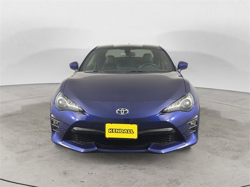 Used 2020 Toyota 86 image 8