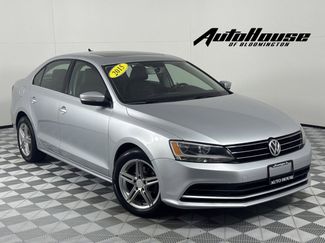 Used 2015 Volkswagen Jetta SE image 1