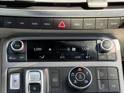 Used 2024 Hyundai Palisade Calligraphy AWD/4WD image 19