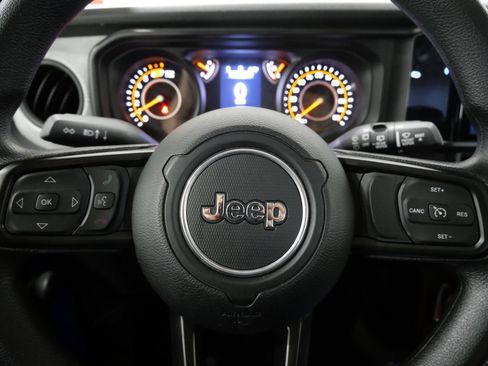 Used 2024 Jeep Wrangler Unlimited Sport AWD/4WD image 17