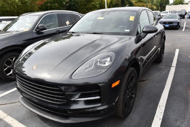 Used 2020 Porsche Macan AWD/4WD image 4