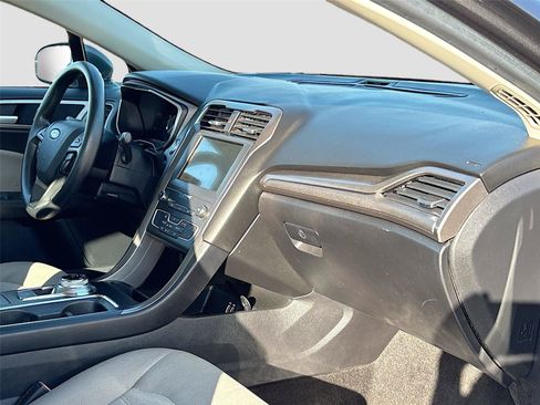 Used 2019 Ford Fusion S FWD image 25