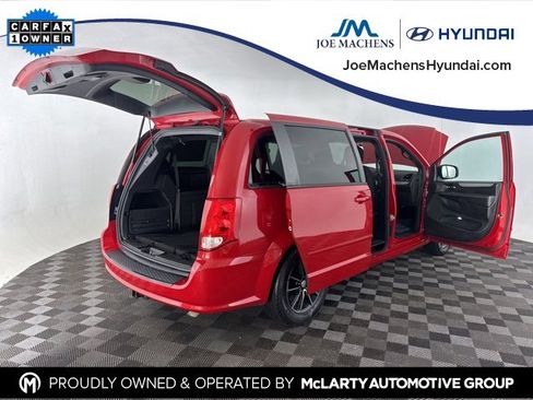 Used 2014 Dodge Grand Caravan SXT w/ Blacktop Package image 16