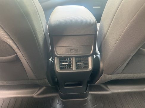 Used 2025 Chevrolet Equinox LT image 13