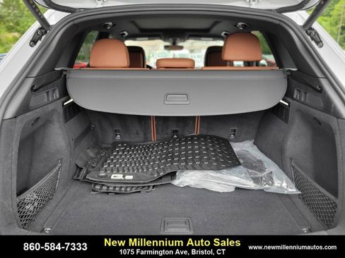 Used 2025 Audi Q5 2.0T Premium w/ Convenience Plus Package image 28