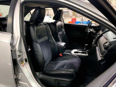 Used 2012 Toyota Camry SE image 9