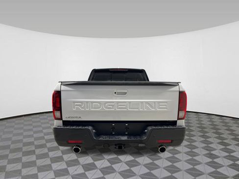 New 2026 Honda Ridgeline Black Edition image 4