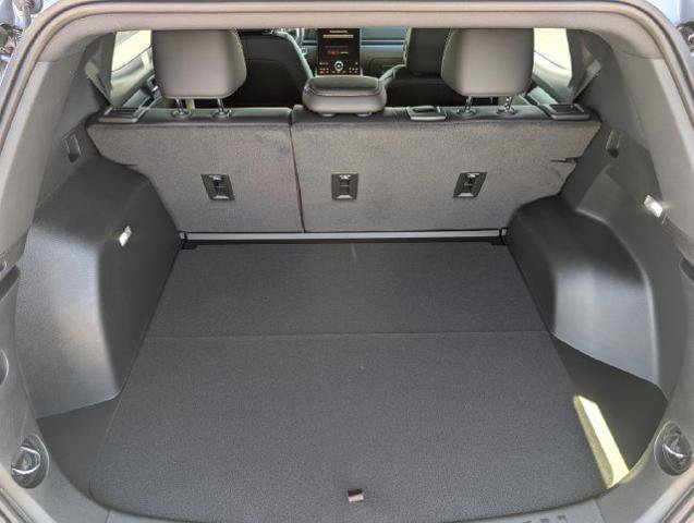 New 2026 GMC Terrain AT4 w/ LPO, Black Badging Package AWD/4WD image 18