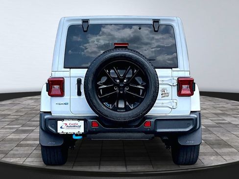 Used 2023 Jeep Wrangler Unlimited Sahara w/ Cold Weather Group AWD/4WD image 6