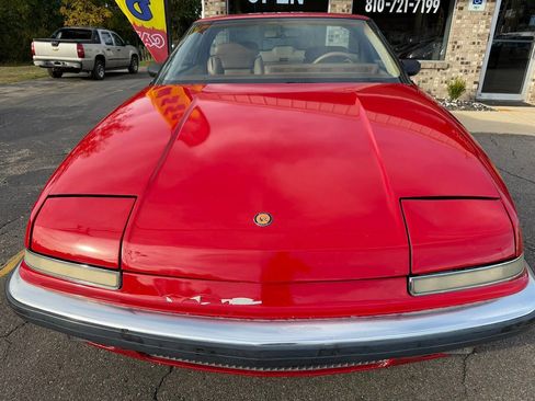 Used 1988 Buick Reatta Coupe image 8
