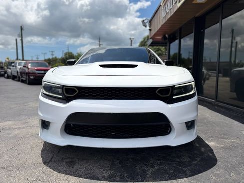 Used 2018 Dodge Charger R/T Scat Pack RWD image 4