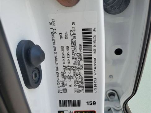 Certified 2023 Toyota Tacoma SR AWD/4WD image 23