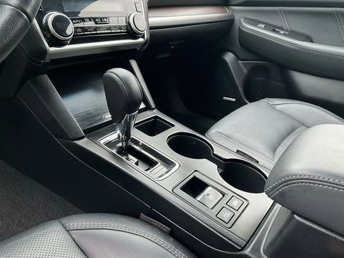 Used 2018 Subaru Outback 2.5i Limited image 19