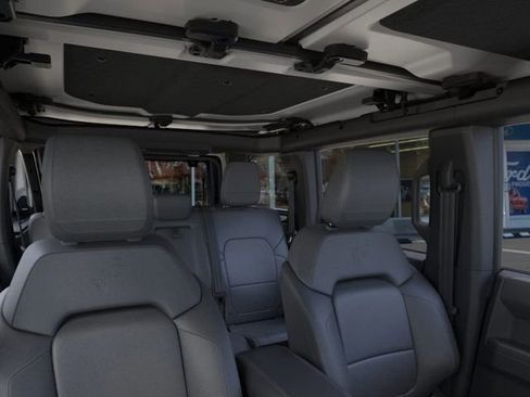 New 2025 Ford Bronco Badlands image 14