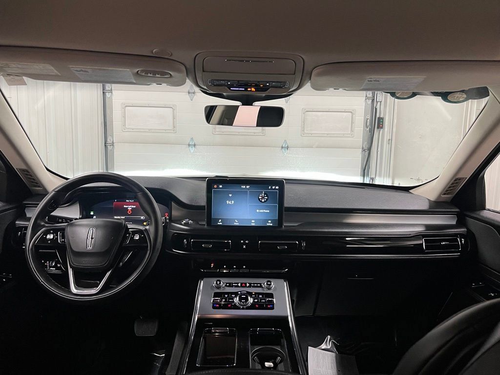 Used 2023 Lincoln Aviator AWD image 38