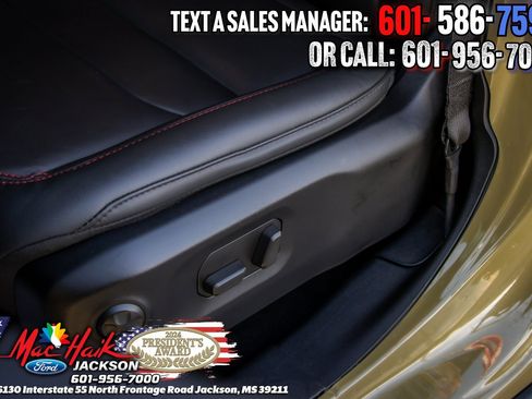 Used 2025 Jeep Wrangler Unlimited Rubicon w/ XTREMEE 35" Tire Package image 14