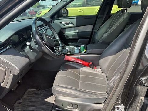 Used 2022 Land Rover Range Rover Velar R-Dynamic S image 5