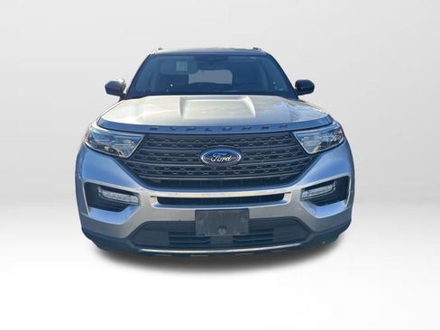Used 2022 Ford Explorer XLT w/ Equipment Group 202A image 20