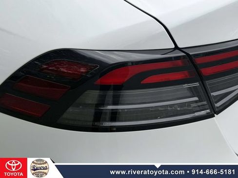 Used 2023 Honda Accord EX image 11