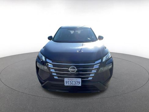 Used 2025 Nissan Rogue SV image 4