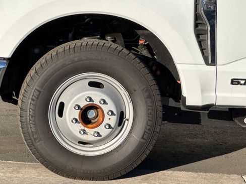 New 2025 Ford F350 XL w/ XL Chrome Package image 22